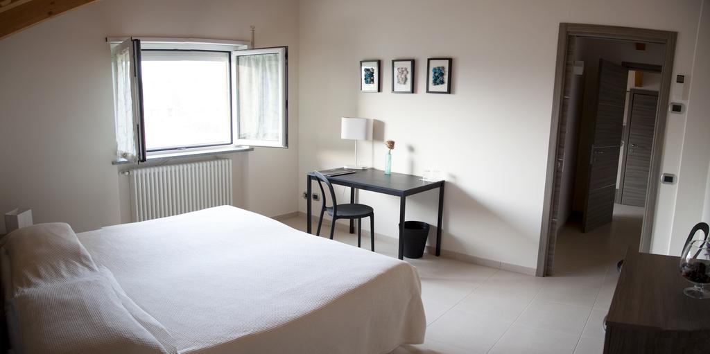 B&B Alba In Langhe Verduno Szoba fotó